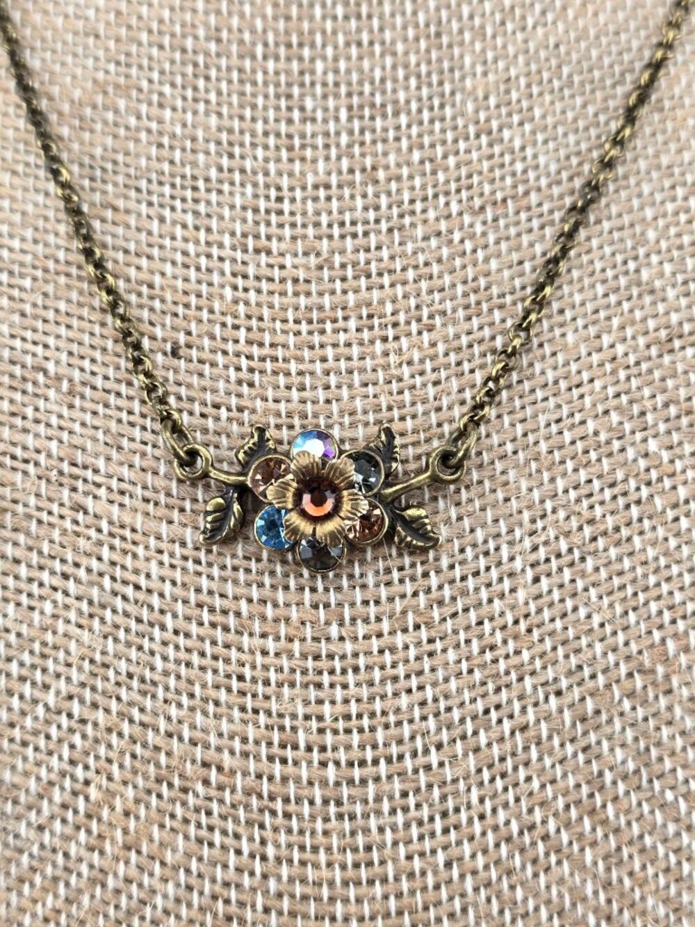 Michal Negrin Floral Multi-Color Crystal Gold Tone Pendant Necklace Chain - Picture 2 of 9